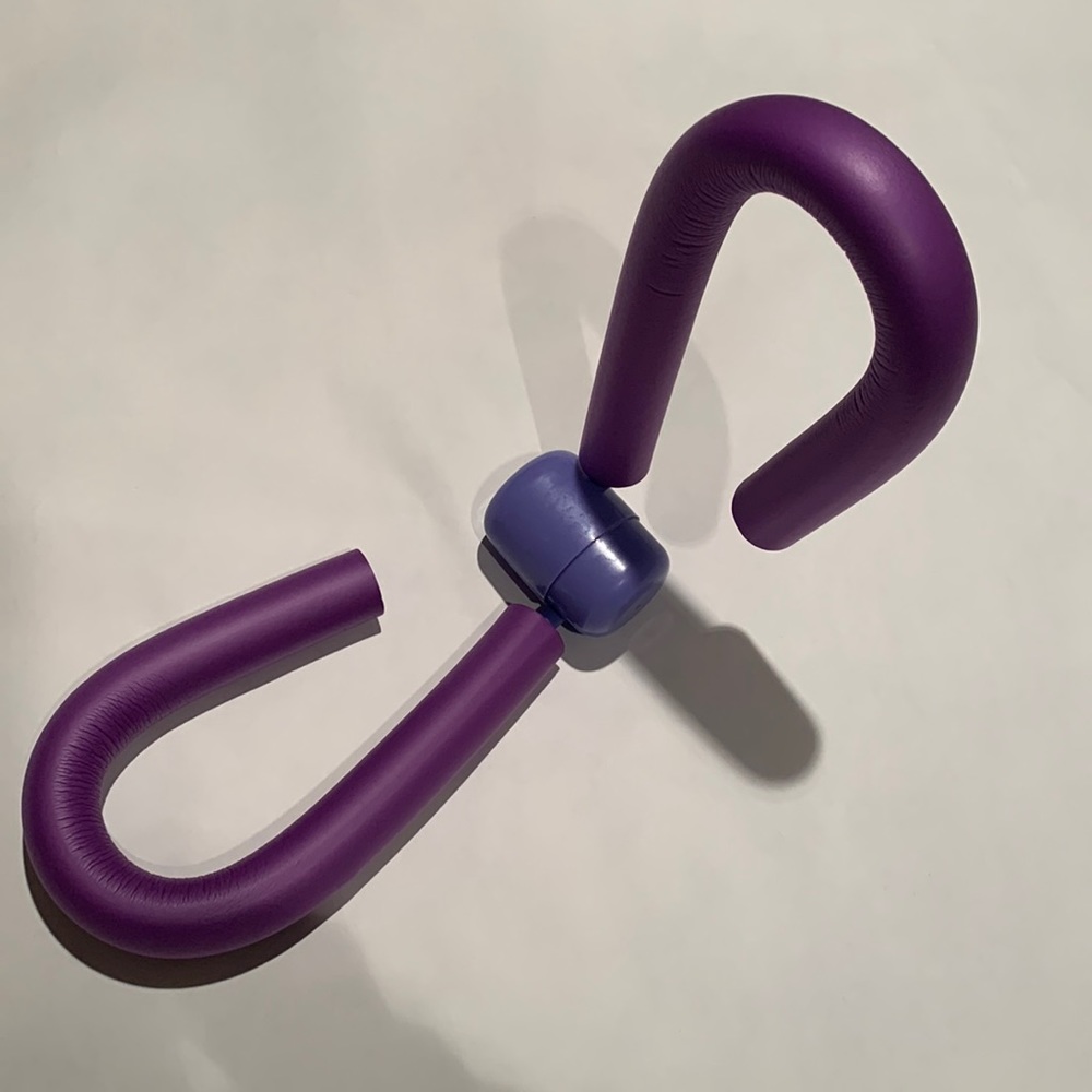 THIGH PRESS WORKOUT TOOL